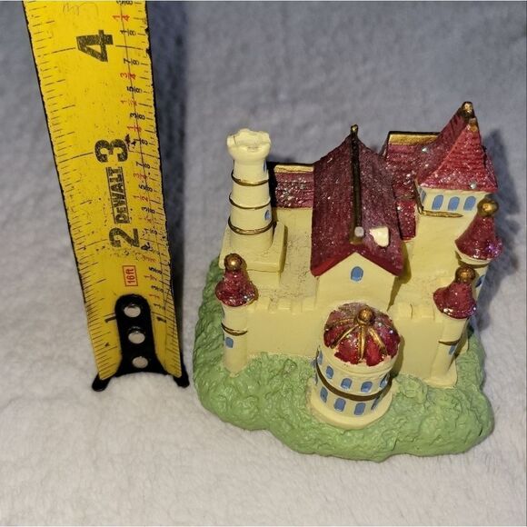 Disney beauty and the beast collectable musical house - Picture 4 of 5